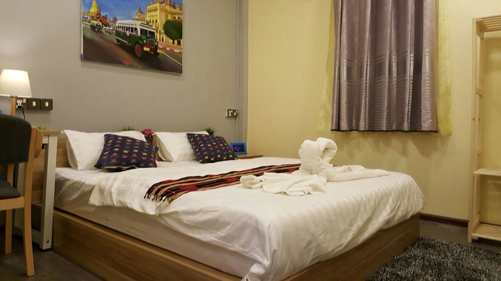 Check In @ Downtown Yangon Hotell Eksteriør bilde
