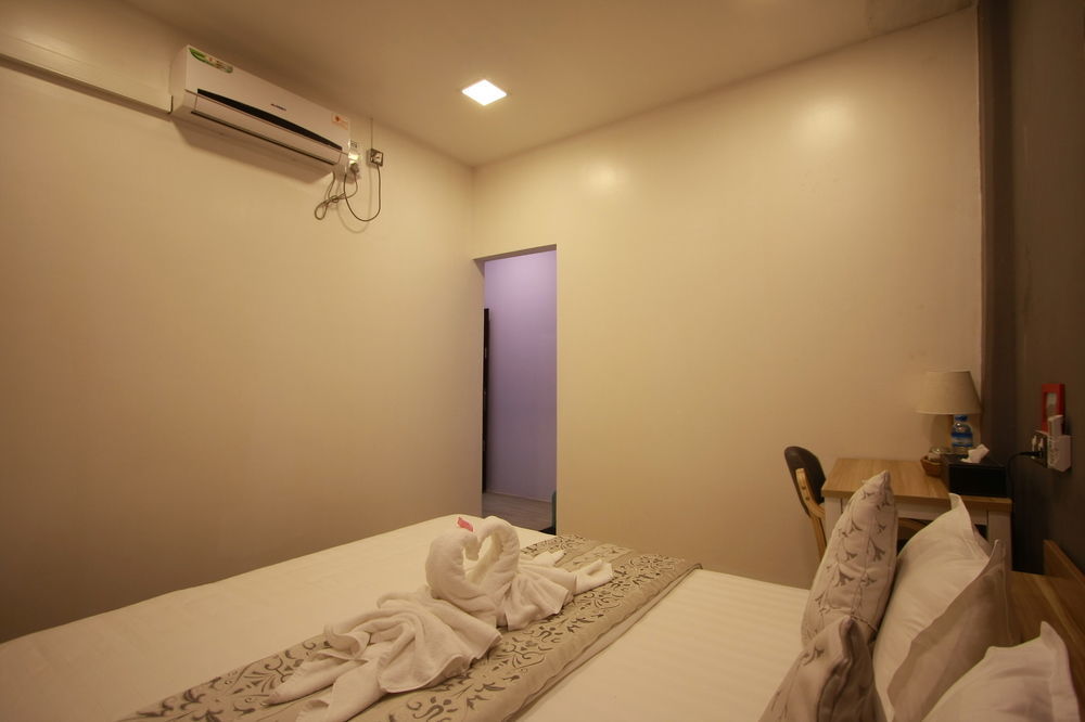 Check In @ Downtown Yangon Hotell Eksteriør bilde