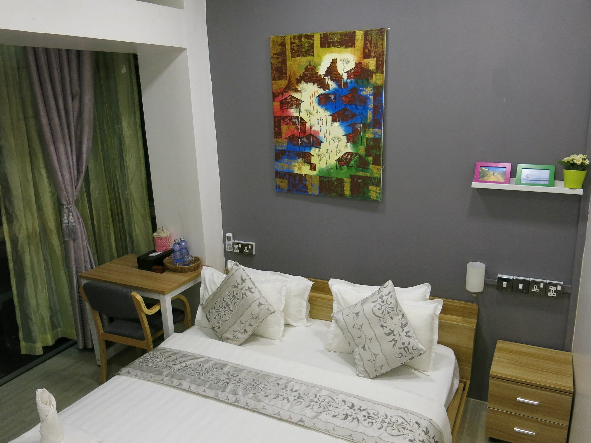 Check In @ Downtown Yangon Hotell Eksteriør bilde
